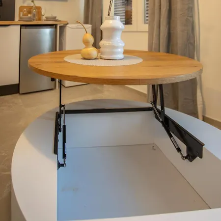 Arenas Apartament *